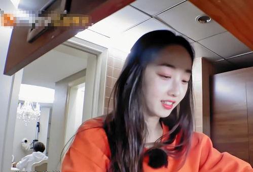 娱乐吃瓜酱女朋友,从网红到才女，与脱口秀达人共谱爱情佳话”