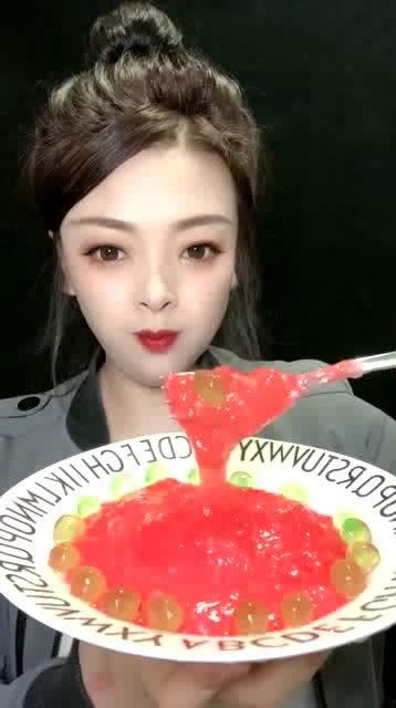 娱乐吃瓜酱送孩子上学